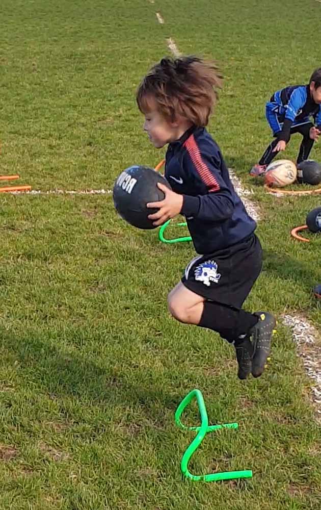 Entraîner son enfant en M6-M8 au rugby – Up Rugby